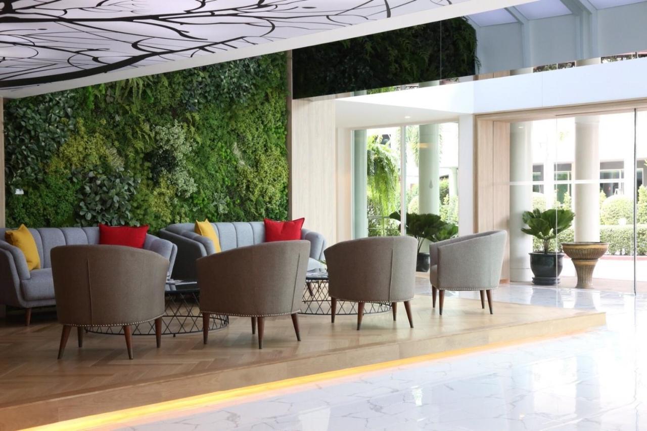 Miracle Suvarnabhumi Airport Bang Phli Extérieur photo